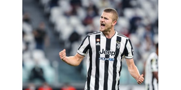 Il Manchester City intensifica gli sforzi per rafforzare l'efficacia in combattimento della squadra